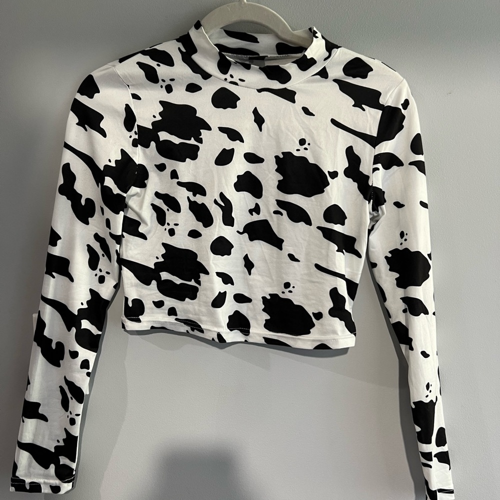 SHEIN cow print long sleeve cropped top size medium